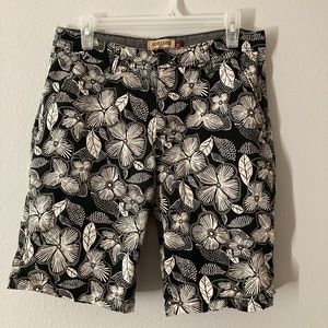 Hudson & Burrow NYC shorts size 32